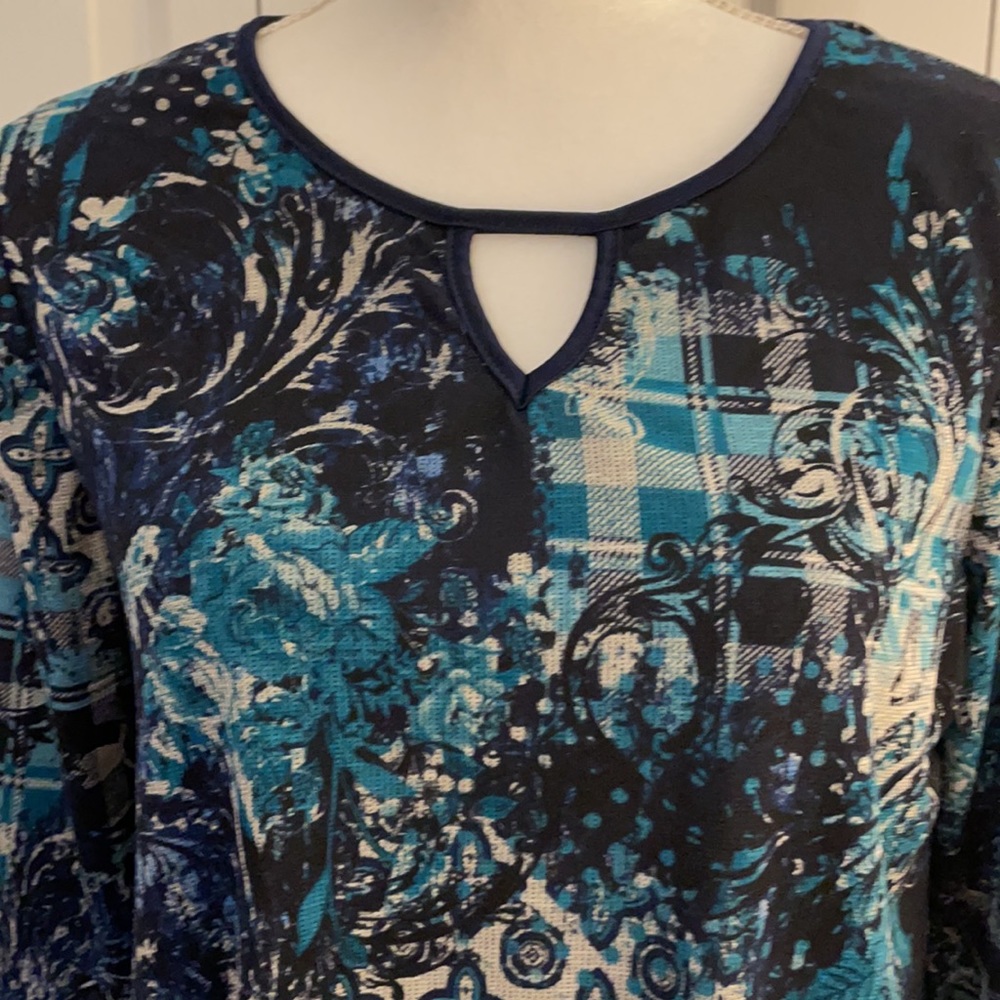 Exclusive One Women’s SZ L 3/4 Sleeve Blue/ Top - Picture 2 of 8